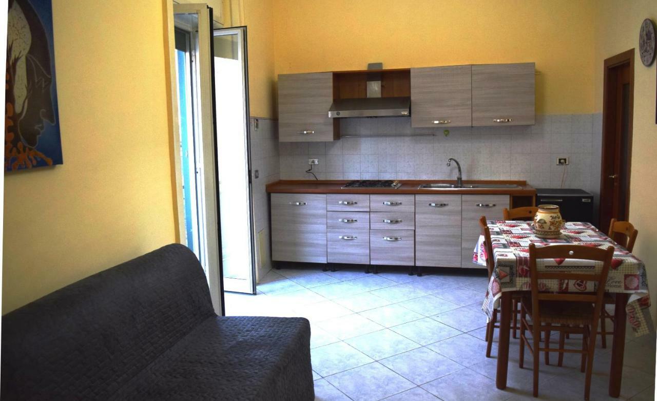 Appartement A Casa Di Peppe à Naples Extérieur photo
